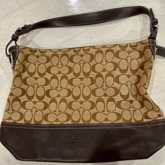Choach vintage shoulder purse - Picture 1 of 4